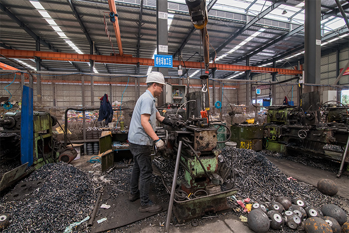 瑞昌网架配件-螺栓球加工车间